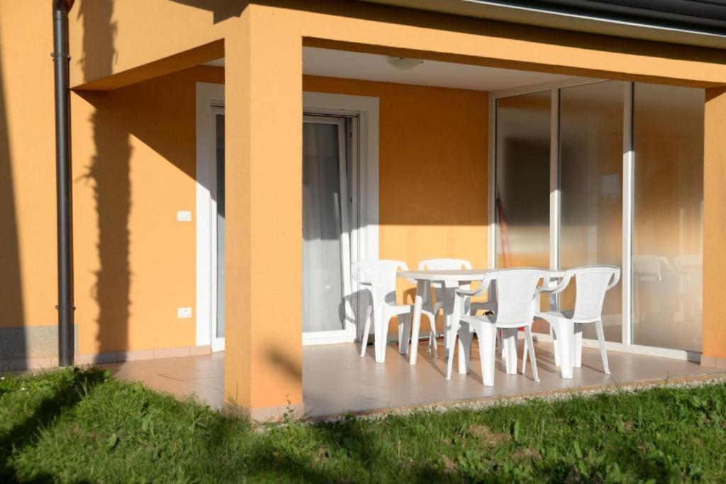 San Lorenzo Apartments Lovrečica Buitenkant foto