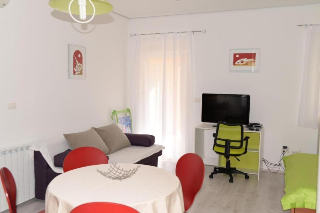 San Lorenzo Apartments Lovrečica Buitenkant foto